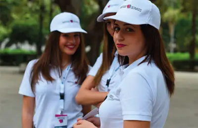 Interpreti simultanei